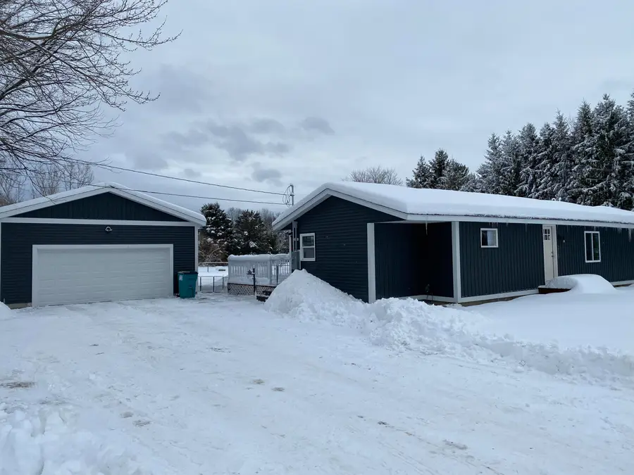 2369 W Cleveland Road, Grant, MI 49446 - Image #3