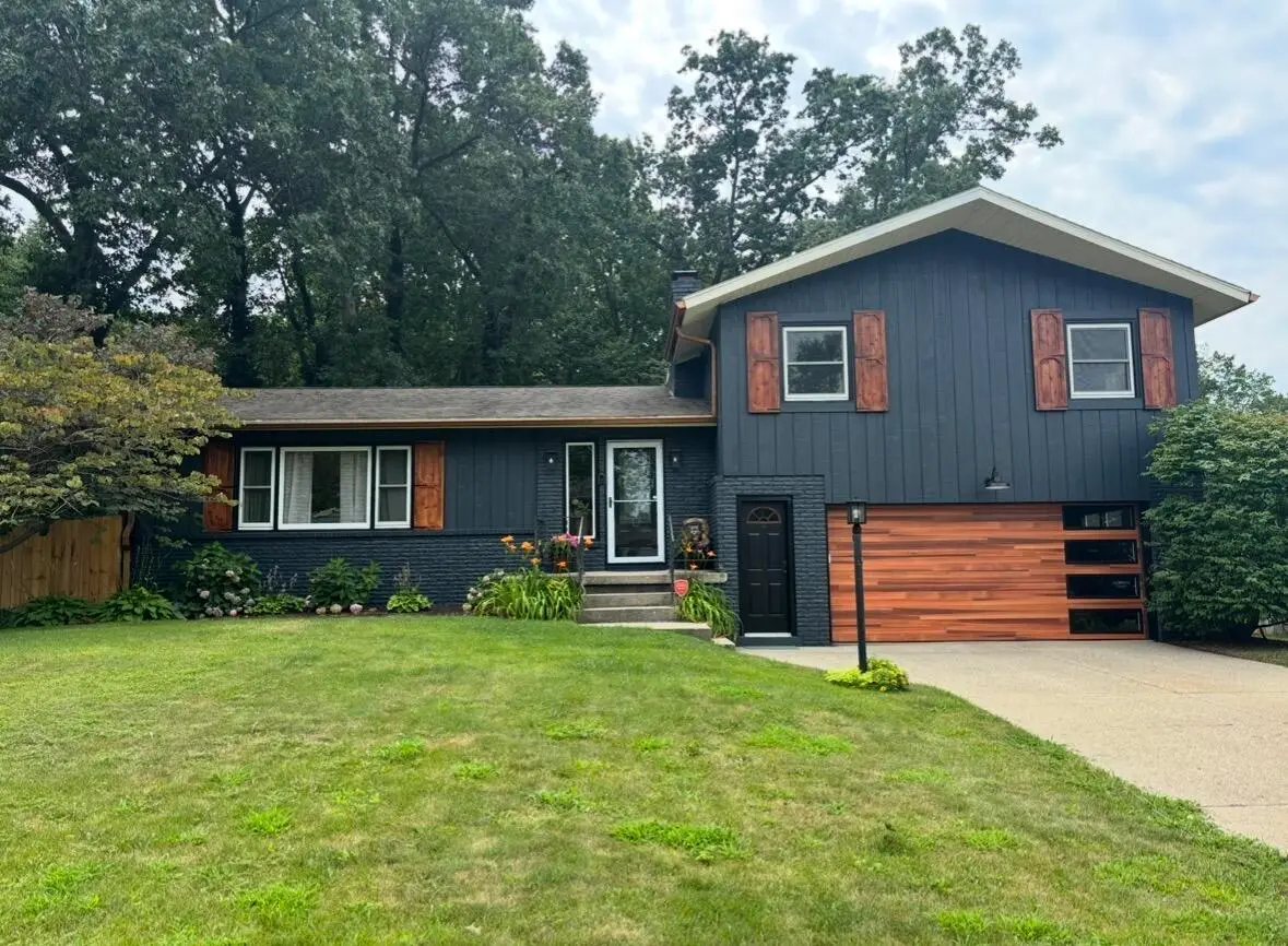 1154 Springwood Drive SE, Kentwood, MI 49508 - Image #1