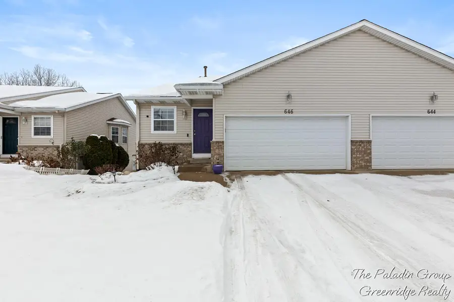 646 Wilshire Court, Holland, MI 49423 - Image #2