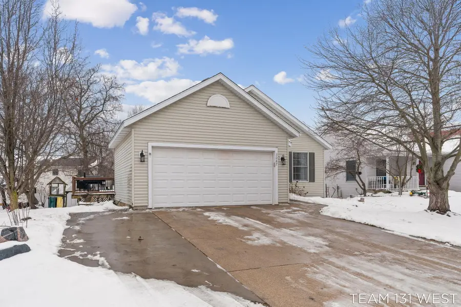 3087 Riley Ridge Road, Holland, MI 49424 - Image #2