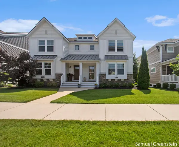 4728 Macatawa Legends Boulevard Unit: 19, Holland, MI 49424