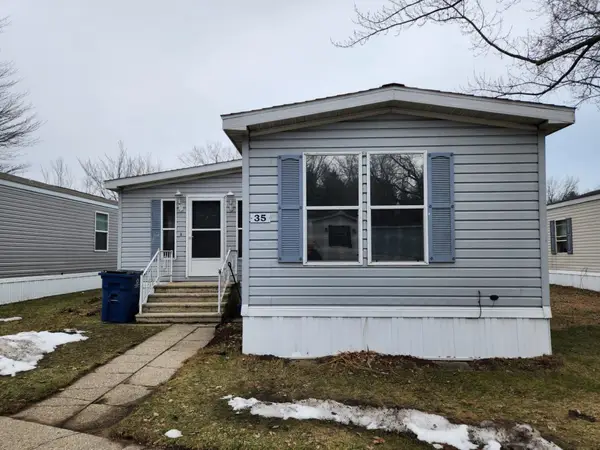 1281 E Pontaluna Road Unit: #35, NortonShores, MI 49456