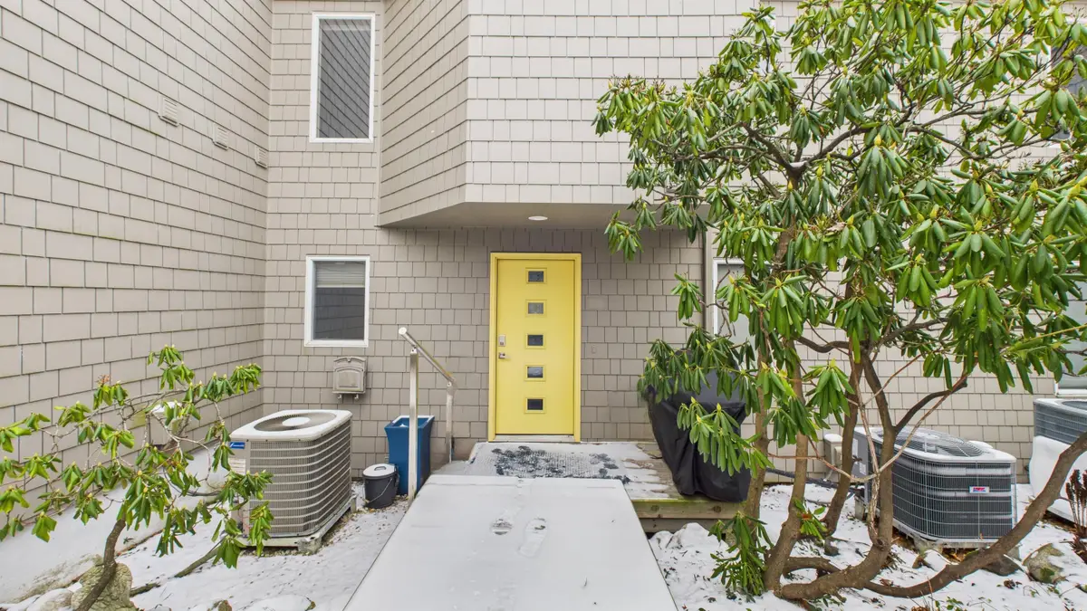 408 Ruddiman Drive Unit: 3, North Muskegon, MI 49445 - Image #1