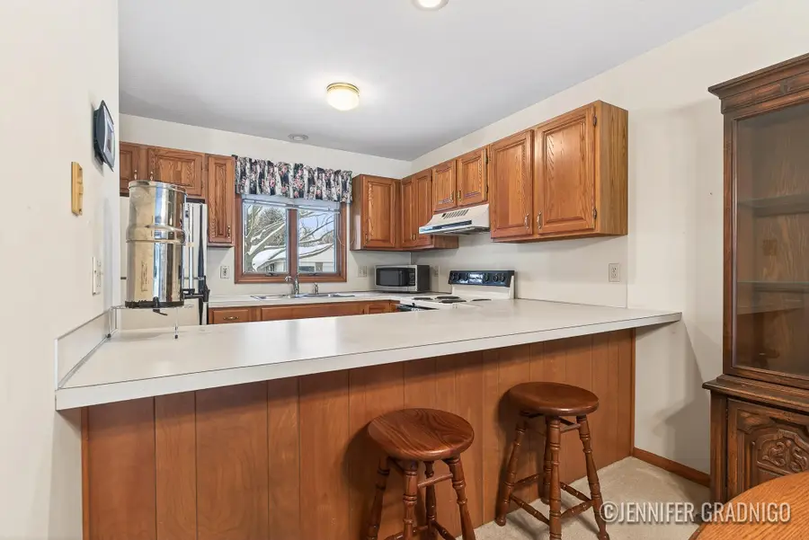 831 Creekridge Drive, Holland, MI 49423 - Image #3