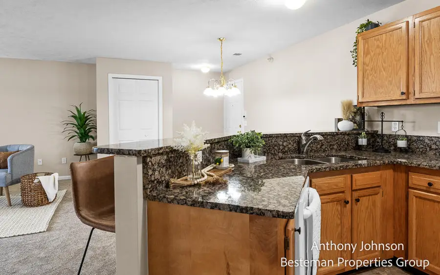 5827 Crosswinds Drive Building: 5827 Unit: 22, Norton Shores, MI 49444 - Image #3