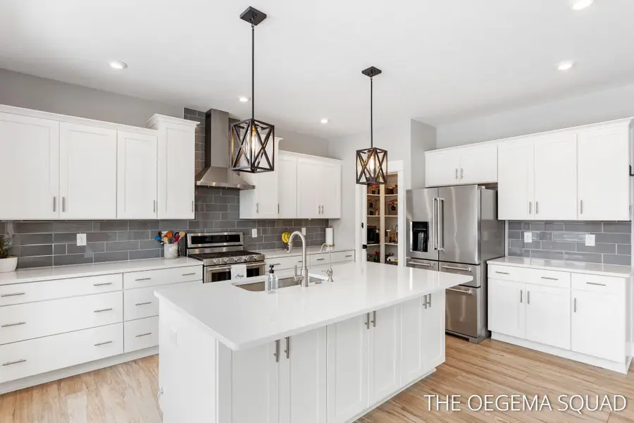 13711 Harrington Landing, Holland, MI 49424 - Image #3