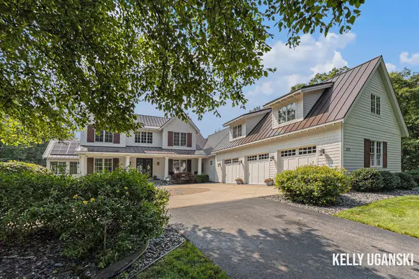 2275 North Scenic Drive, Muskegon, MI 49445