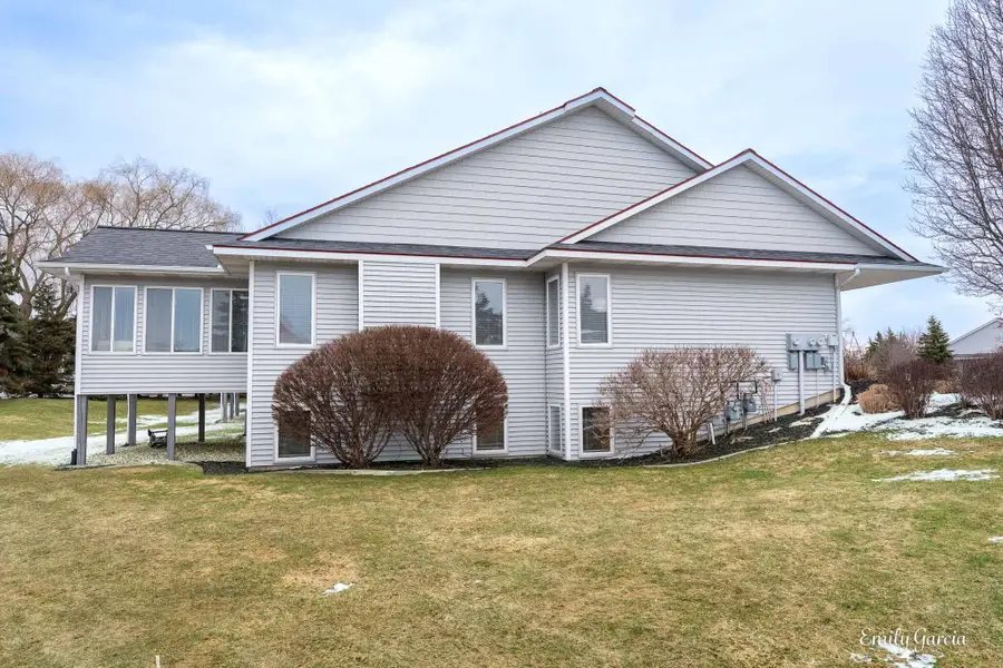 1361 E Pointe Ridge, Holland, MI 49423 - #3