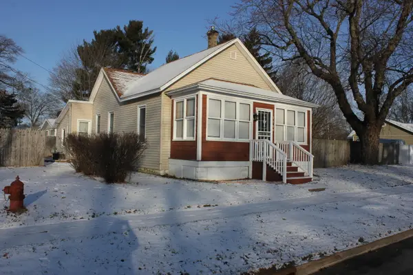 2389 Mccracken Street, Muskegon, MI 49441
