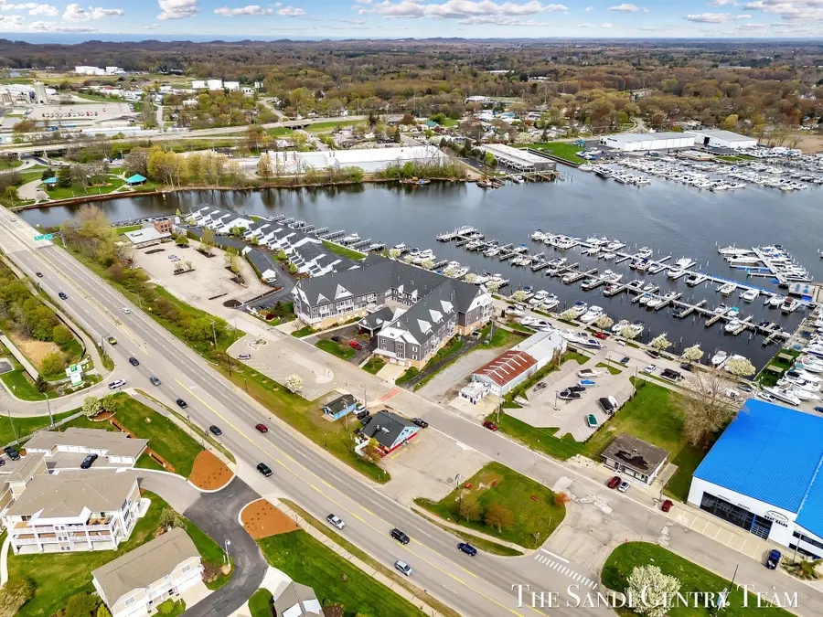 917 W Savidge Street Unit: 15, Spring Lake, MI 49456 - #2
