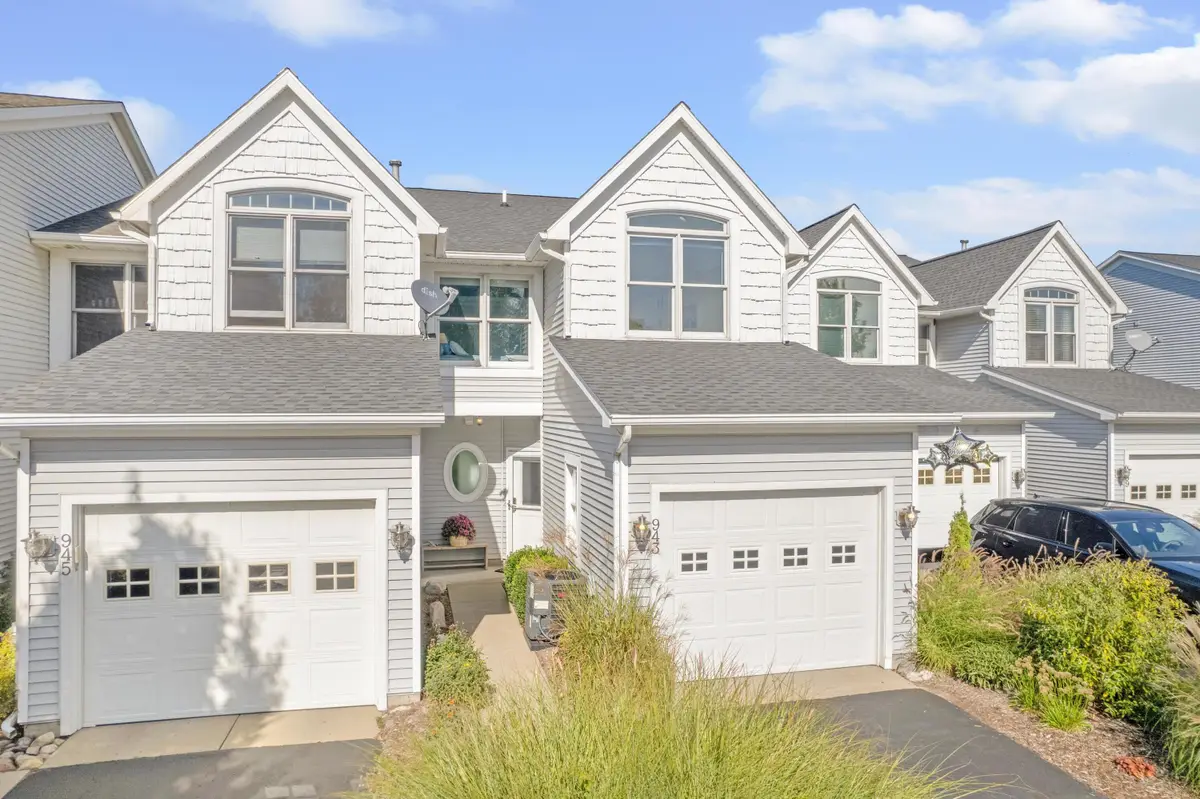 943 W Savidge Street Building: 0, Spring Lake, MI 49456 - #1