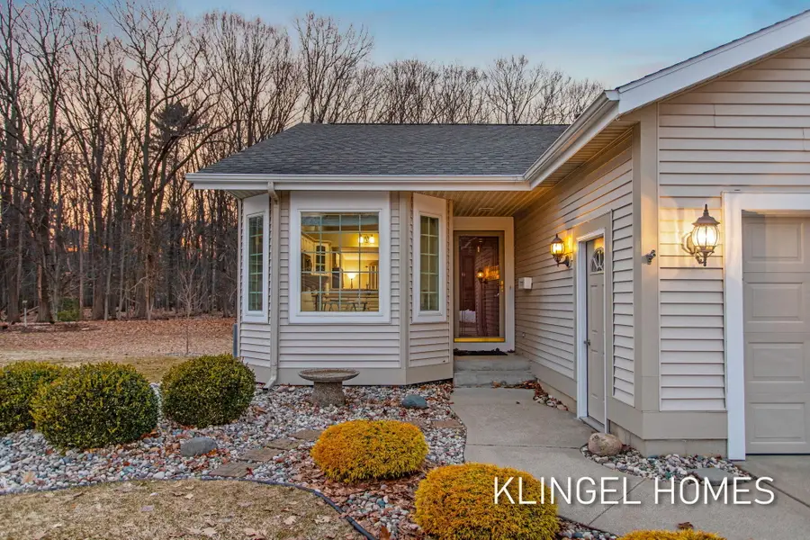 3857 Fairway Drive Unit: 24, Norton Shores, MI 49441 - #2