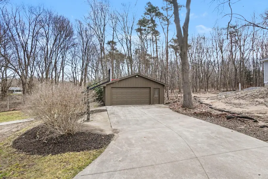 687 Lugers Road, Holland, MI 49423 - #2