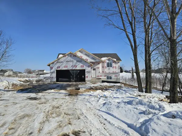 5230 S Columbine Lane, Fremont, MI 49412