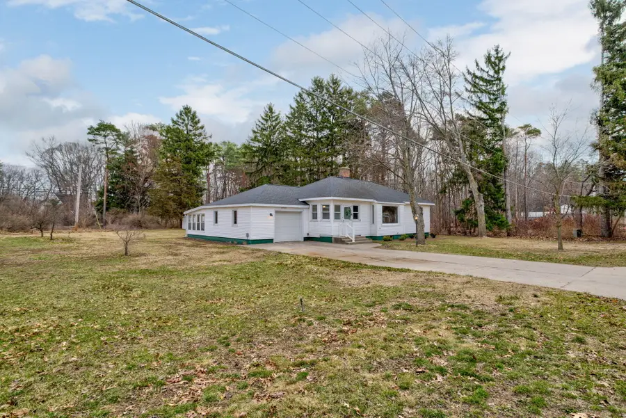 15769 Mercury Drive, Grand Haven, MI 49417 - #2