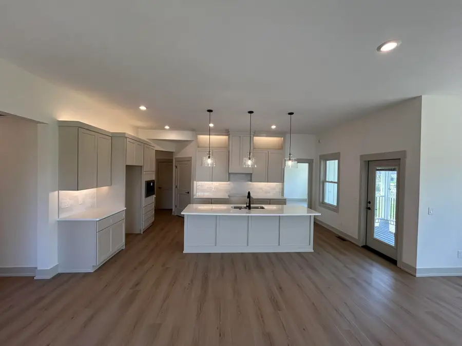 6748 Vriesland Crossing Building: 12 Unit: 20, Zeeland, MI 49464 - #2