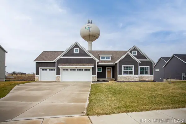 8367 Bauer Ridge Avenue, Jenison, MI 49428