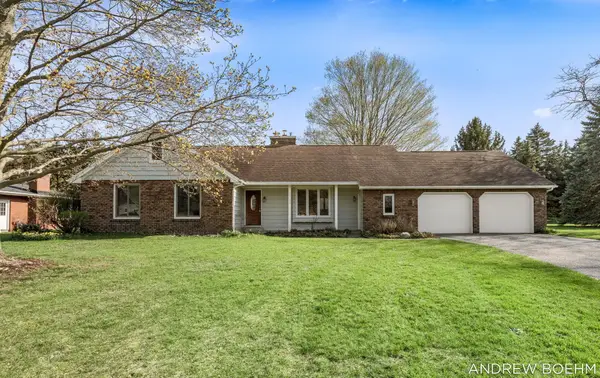 8732 Fairview Lane, Zeeland, MI 49464