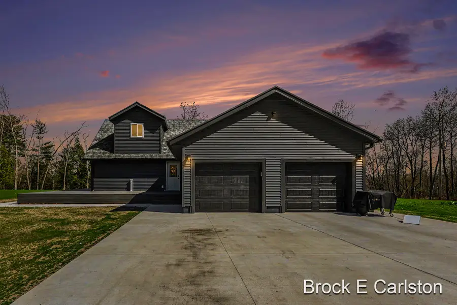 3233 Becker Road, Muskegon, MI 49445 - #2