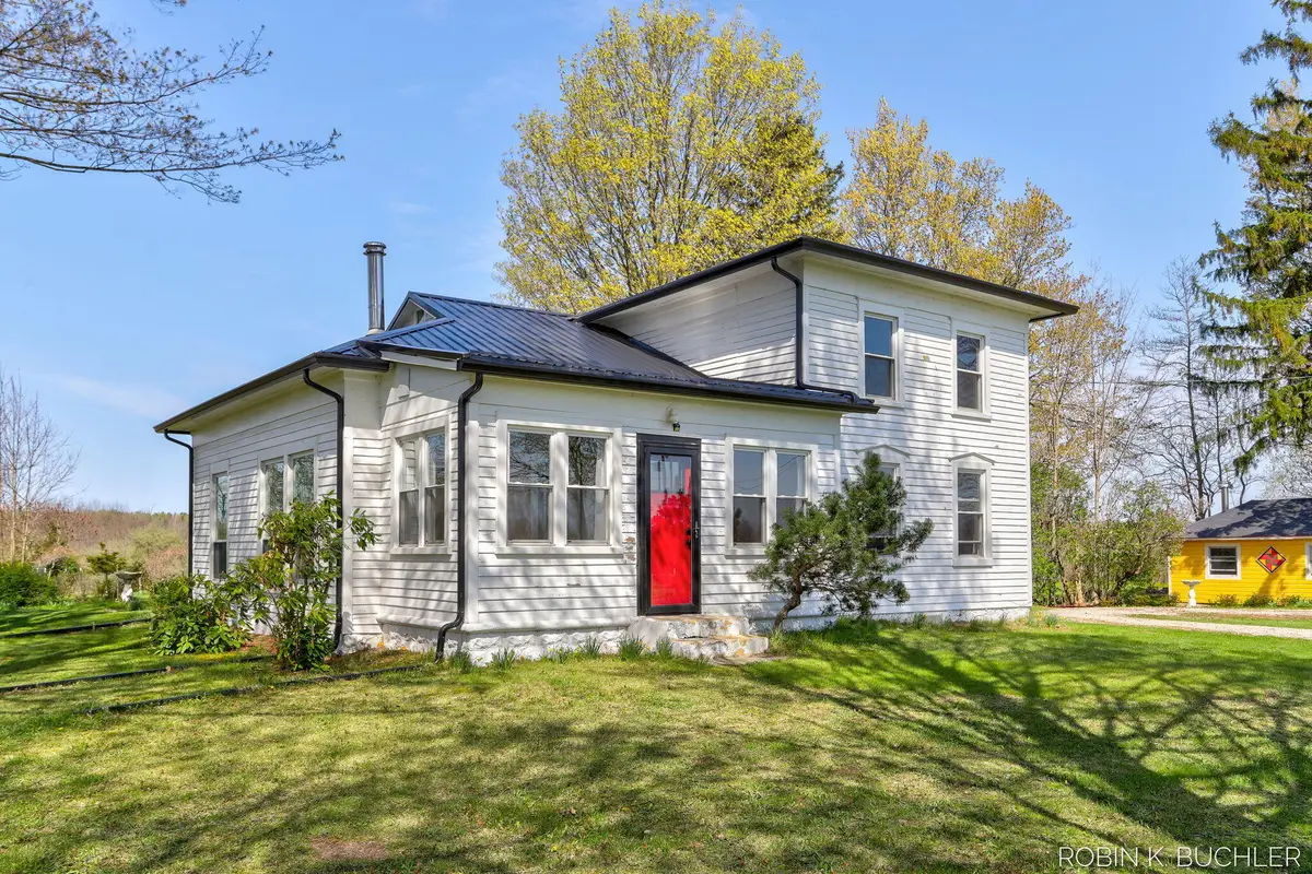1614 66th Street Unit: House, Fennville, MI 49408 - #1