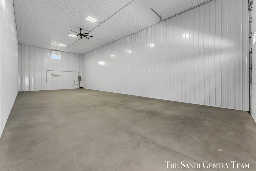 2695 Hein Road Unit: B102, Muskegon, MI 49445 - #3
