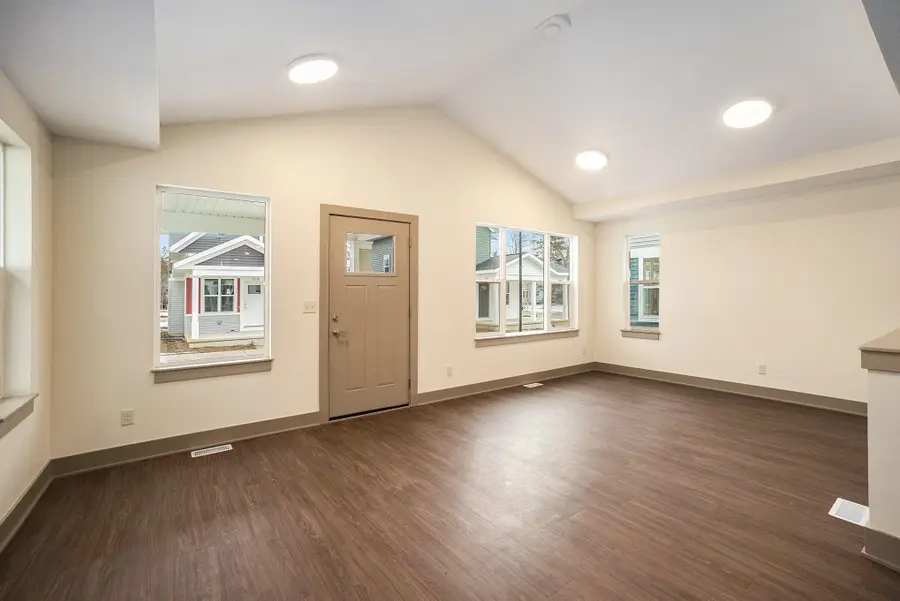 2065 Linden Avenue SE, Grand Rapids, MI 49507 - #2