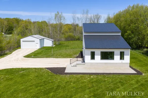 5421 143rd Avenue, Holland, MI 49423