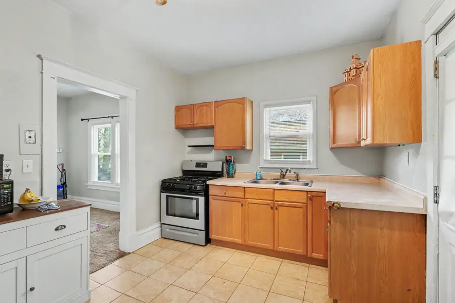521 Gayle Avenue, Kalamazoo, MI 49048 - #3