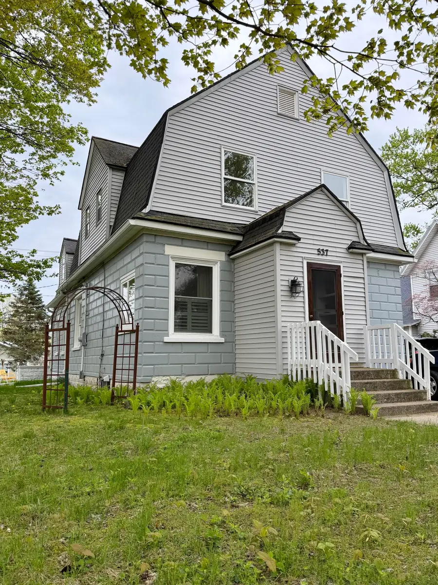 537 W Main Street, Fennville, MI 49408 - #2