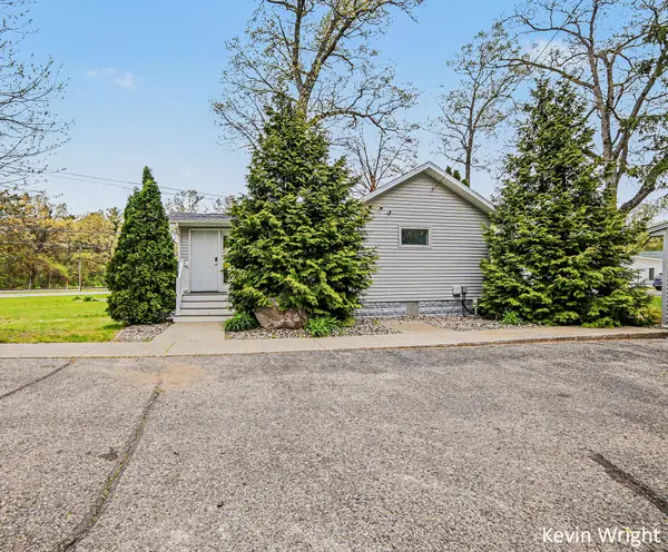 5948 Holton Road, TwinLake, MI 49457