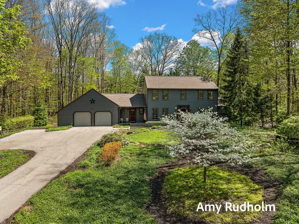 5235 Oakdale Drive, Hudsonville, MI 49426