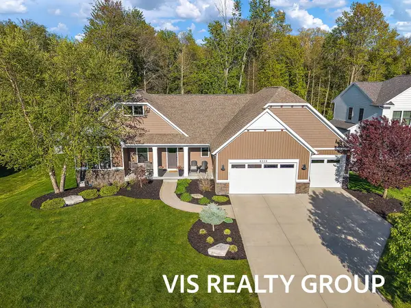 6318 Eaglewood Drive, Hudsonville, MI 49426