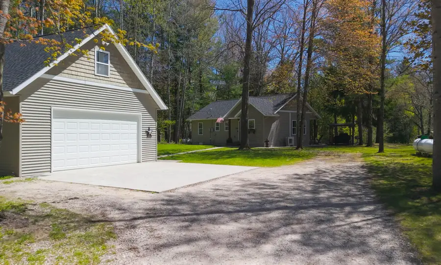 5936 S Rapids Road, Branch, MI 49402 - #2