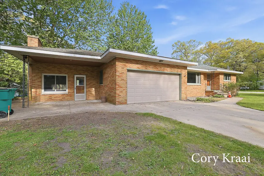 205 S Buys Road, Muskegon, MI 49445 - #3
