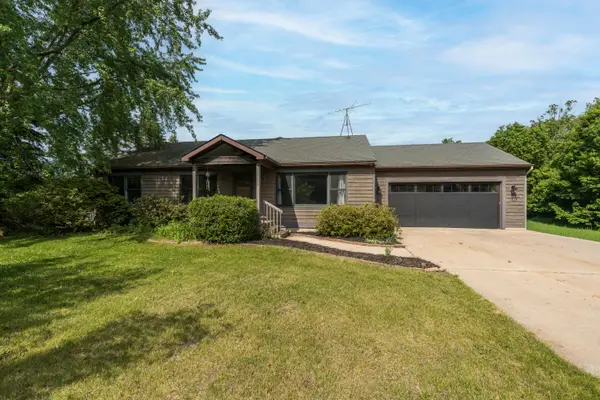 2995 65th Street, Fennville, MI 49408
