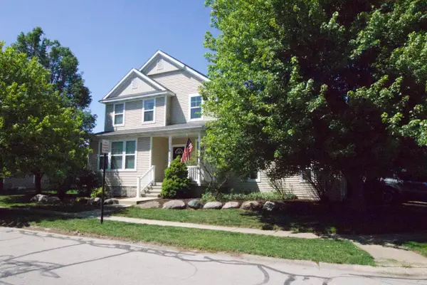 3725 Shearwater Lane, EastLansing, MI 48823