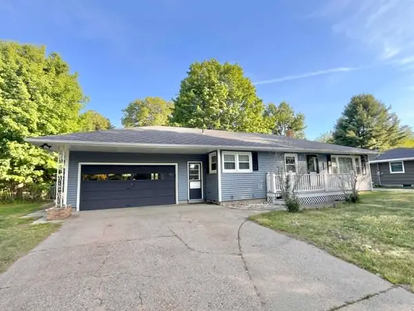 1683 Shorewood Drive, NortonShores, MI 49441