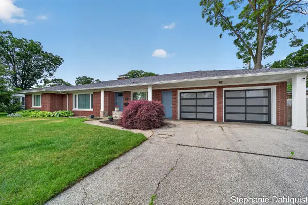 621 E Sunset Drive, NorthMuskegon, MI 49445