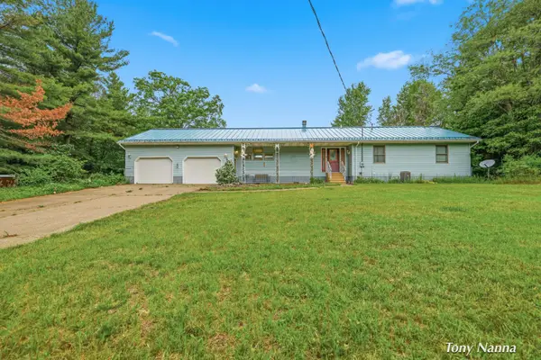 1318 E White Lake Drive, TwinLake, MI 49457
