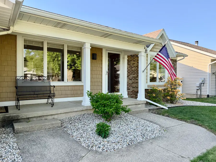 945 Pembroke Street SE, Kentwood, MI 49508 - #3