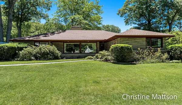 1913 Crestwood Lane, Muskegon, MI 49441