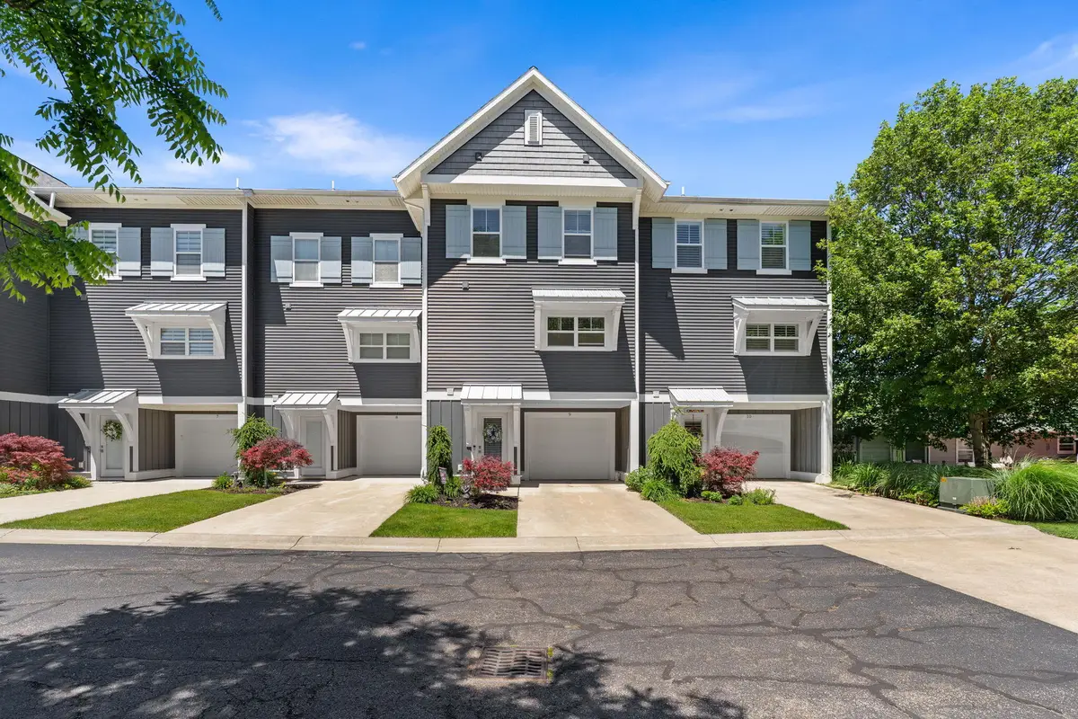 160 Keewatin Way Building: 9 Unit: D, Douglas, MI 49406 - #1