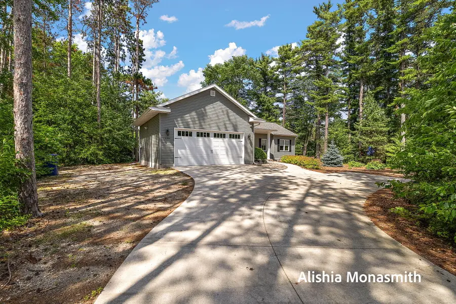 2360 E Mount Garfield Road, Muskegon, MI 49444 - #3