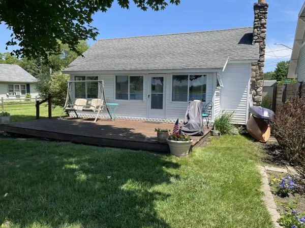 6771 Campau Lake Drive SE, Alto, MI 49302