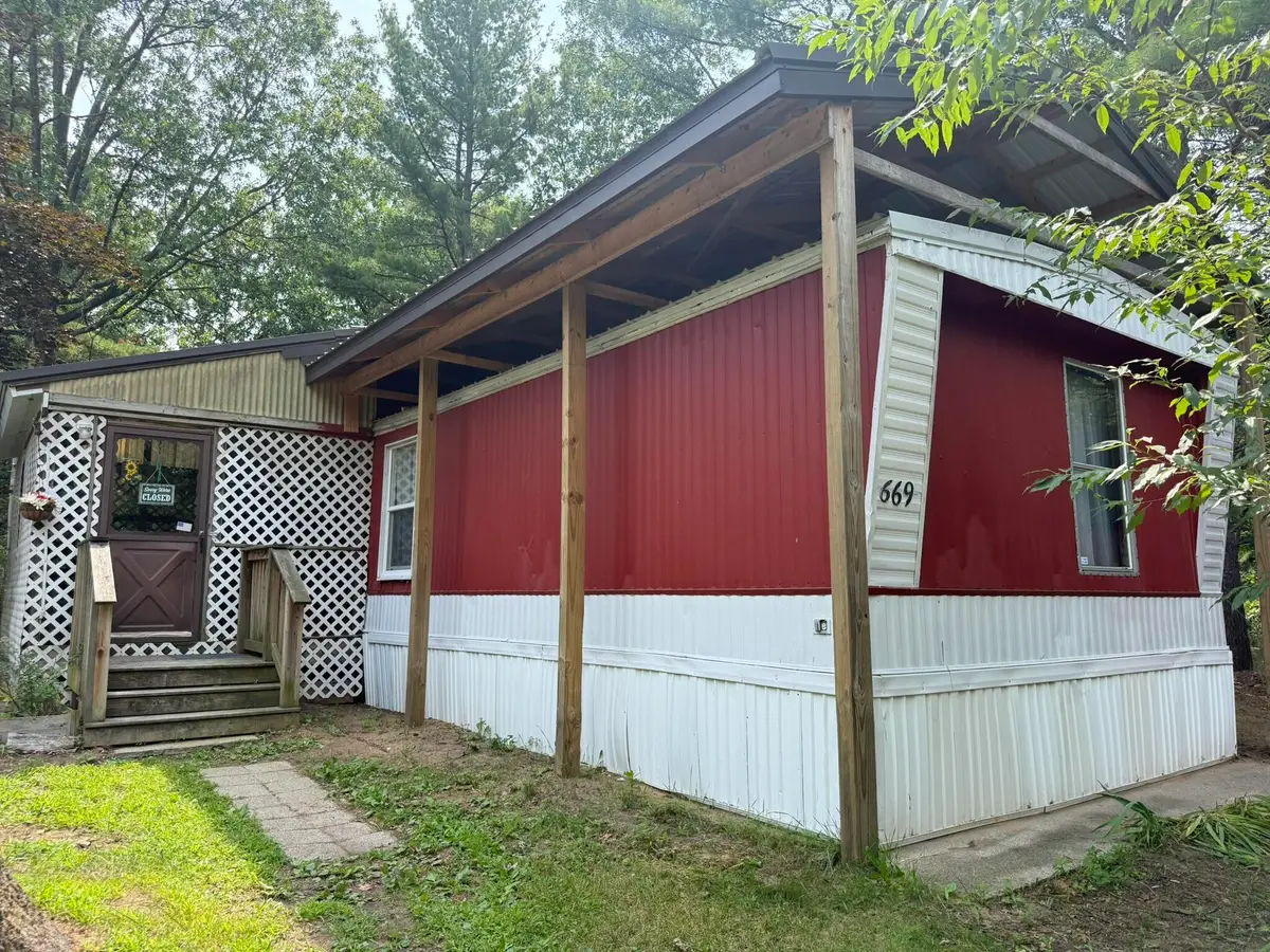 669 Linden Road, Lakewood Club, MI 49457 - #1