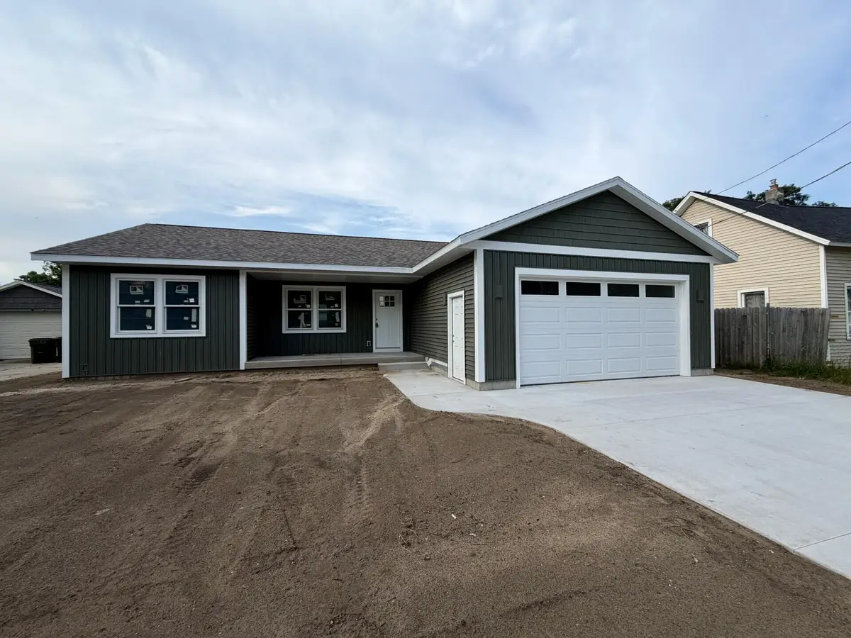 877 Amity Avenue, Muskegon, MI 49442 - #1