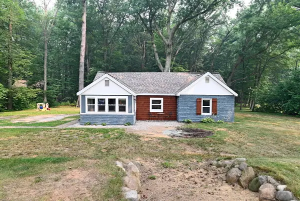 14449 State Road, SpringLake, MI 49456