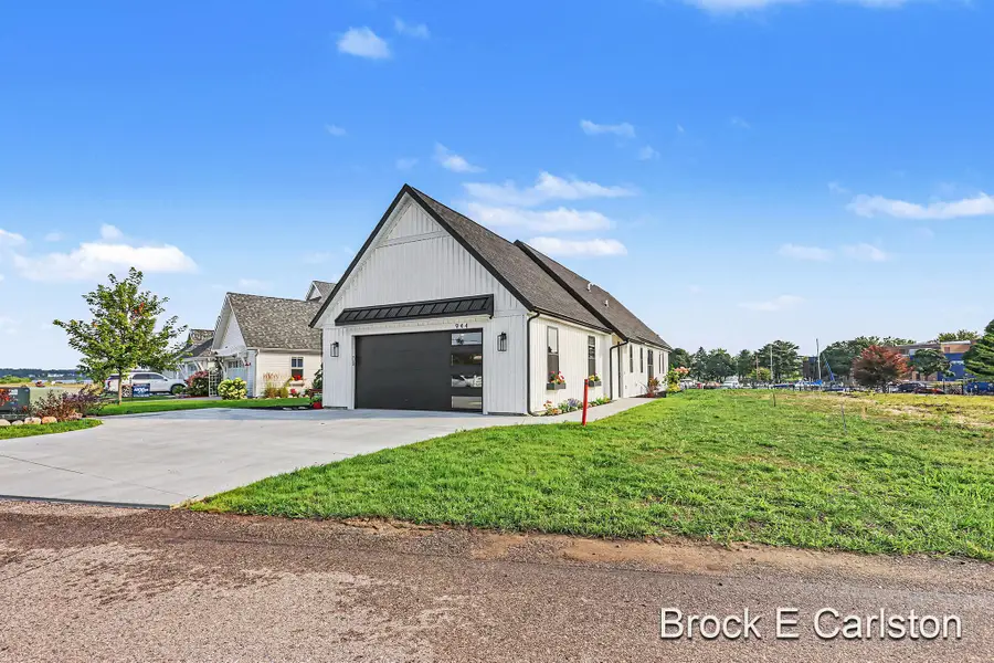 944 Boardwalk Cove Drive, Muskegon, MI No - #2