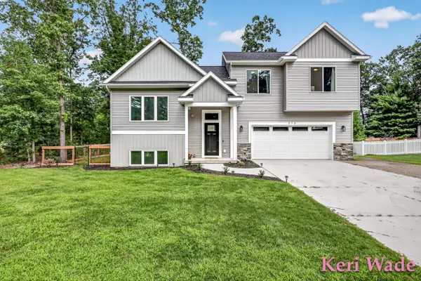 370 Chopin Drive, Muskegon, MI 49442