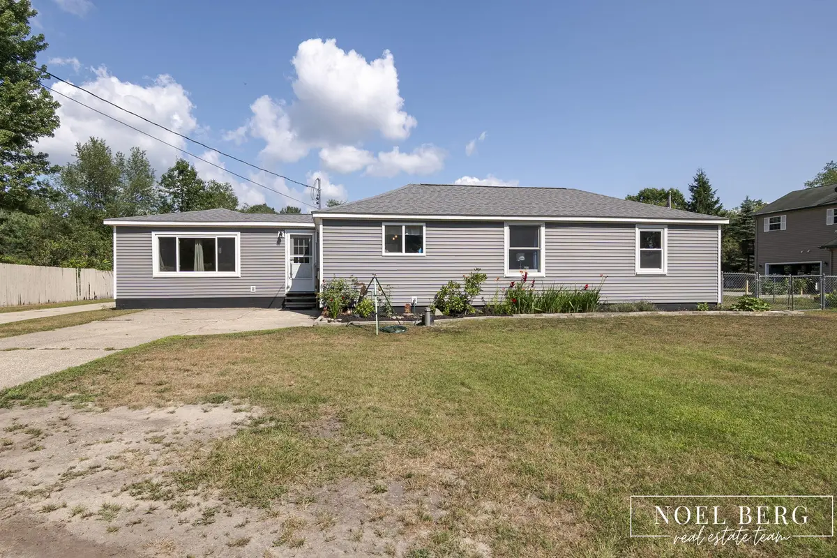 1104 S Drent Road, Muskegon, MI 49442 - #1